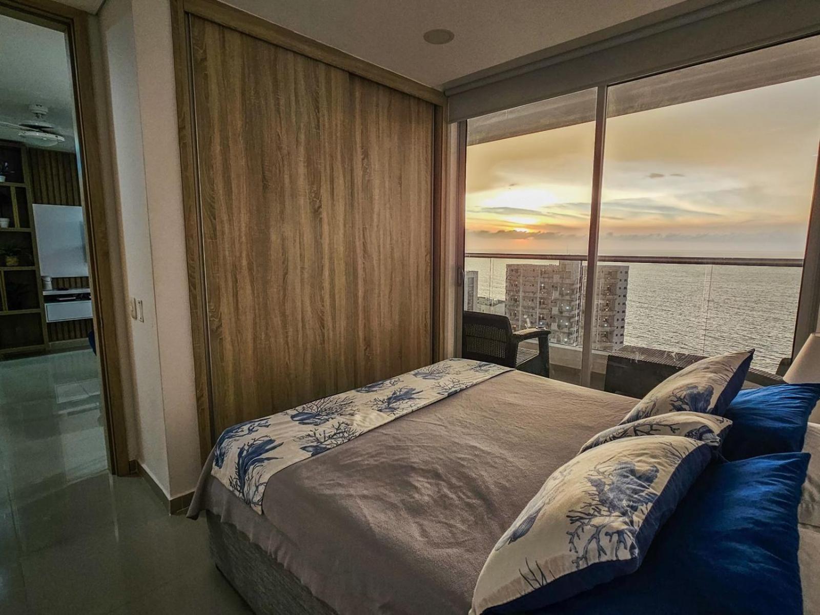 Comodidad, La Mejor Vista Al Mar Y Ubicacion En *